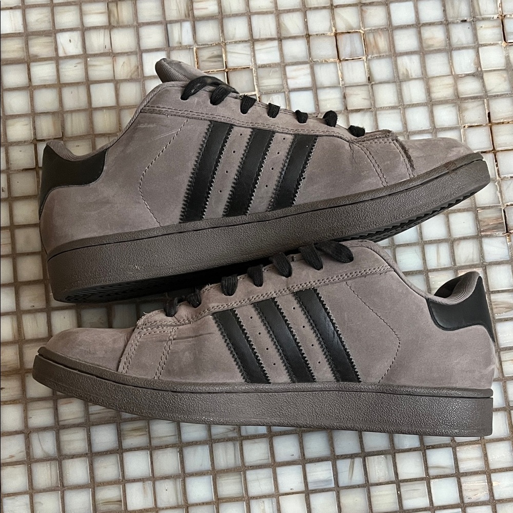 Adidas Men's Campus St grey and Black suede Sneakers